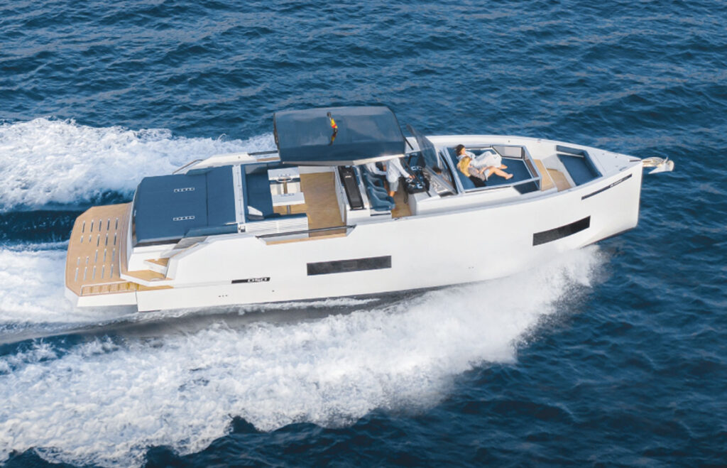 De Antonio D50 Open performance motor yacht cruising at speed