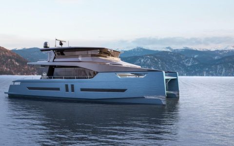 SUNPOWER-ALVA-YACHTS-90_Enclosed-1